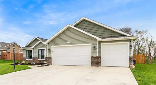 Photo of 1905 Waynedale Dr, Garrett, IN 46738