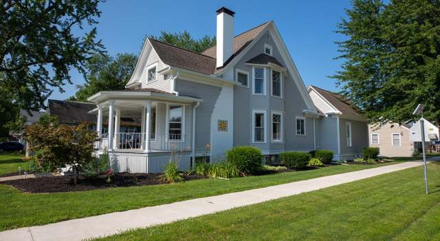 Photo of 407 N Harris St, Bourbon, IN 46504