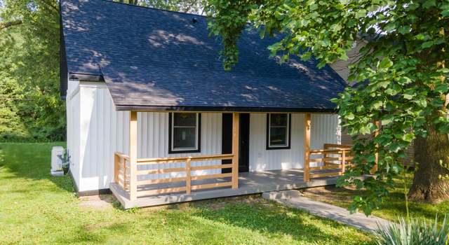 Photo of 609 S Water St, Jonesboro, IN 46938