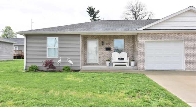 Photo of 205 W Locust St, Fort Branch, IN 47648