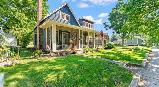 Photo of 321 W Michigan St, New Carlisle, IN 46552
