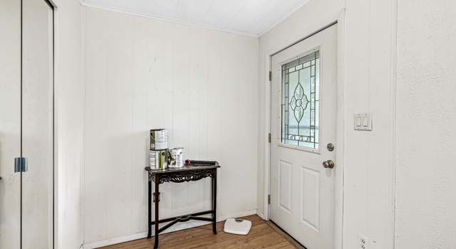 Photo of 404 W Maple Ave, North Liberty, IN 46554