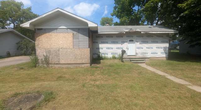 Photo of 916 W Blaine Ave, Elkhart, IN 46516
