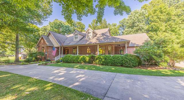 Photo of 411 Cottonwood Ln, Jasper, IN 47546