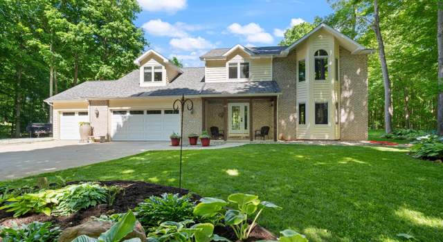 Photo of 5118 N Dovewood Trl, Warsaw, IN 46582