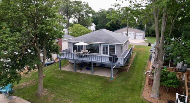 Photo of 2132 Wolfs Point Dr, Rochester, IN 46975