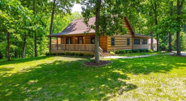 Photo of 1155 Edgewood Dr, Warsaw, IN 46580