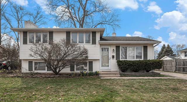 Photo of 1733 Sterling Dr, South Bend, IN 46635