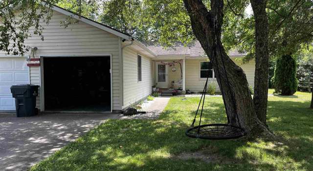 Photo of 416 E Bragg Ave, Upland, IN 46989