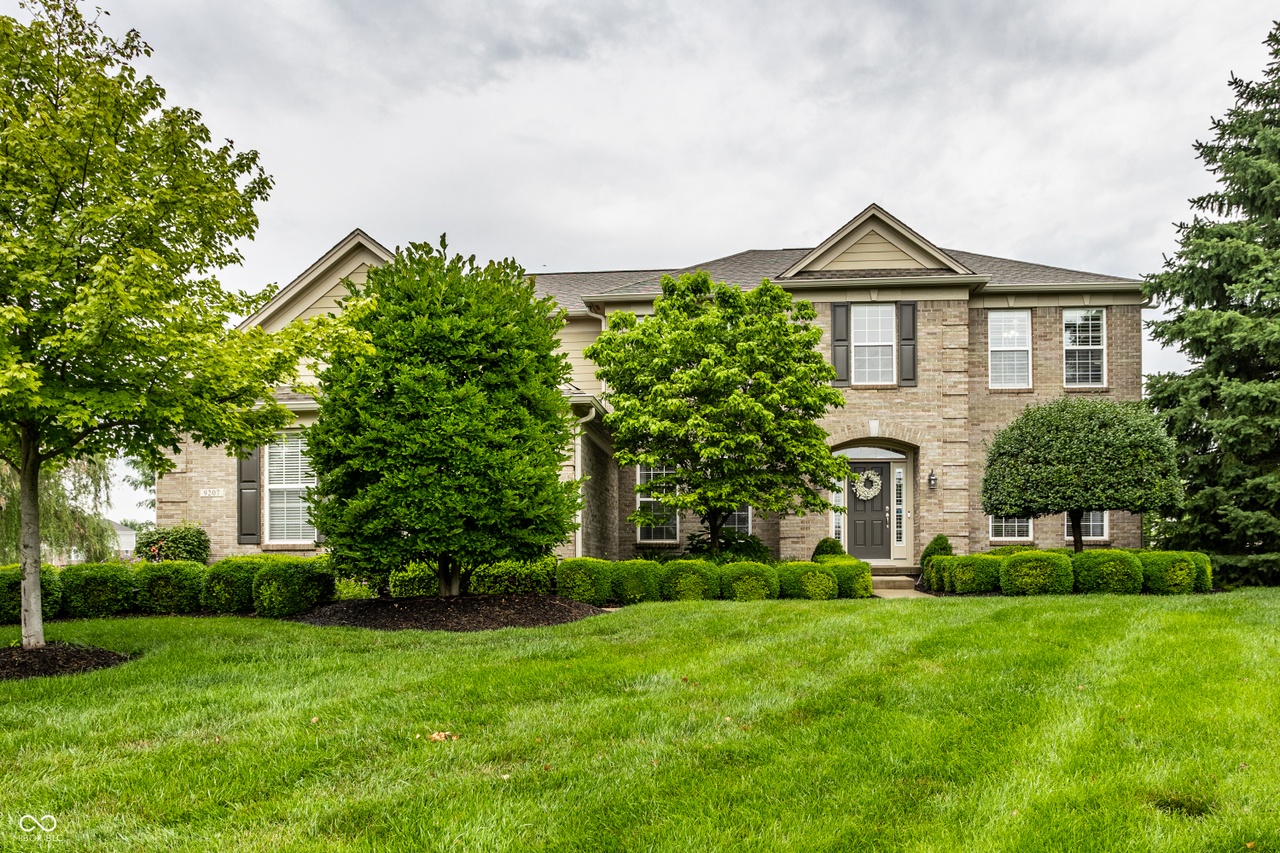 9207 Rocky Cay Ct, Zionsville, IN 46077 | MLS# 22050459 | Redfin
