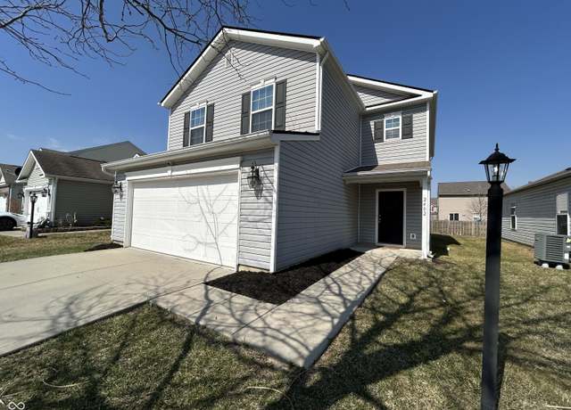 Property at 2402 Middle View Dr, Columbus, IN 47201, 3 beds, 2.5 baths