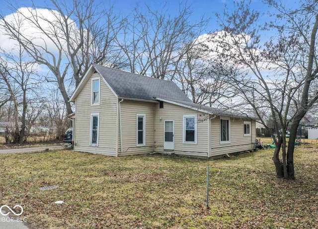 Property at 2123 N F St, Elwood, IN 46036, 3 beds, 1 bath