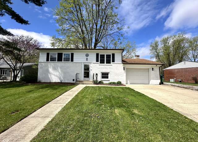 Property at 210 Prairie Pkwy, Brownsburg, IN 46112, 3 beds, 1.5 baths