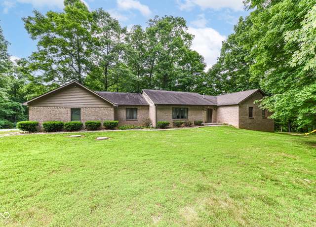 Property at 9729 Oak Hill Ln, Mooresville, IN 46158, 3 beds, 3.5 baths