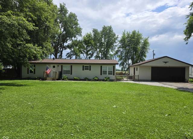 Property at 105 Cottonwood Dr, Maxwell, IN 46154, 3 beds, 2 baths