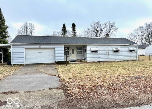 Property at 2513 W 10th St, Muncie, IN 47302, 3 beds, 2 baths