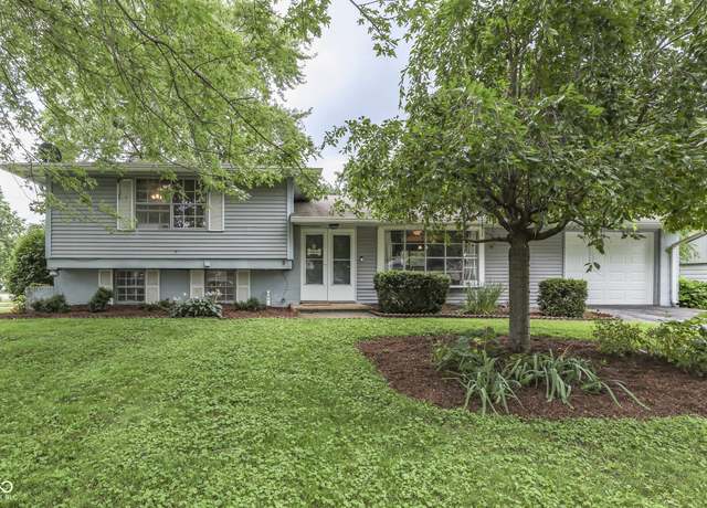 Property at 1110 Barefoot Trl, Greenwood, IN 46142, 3 beds, 1.5 baths