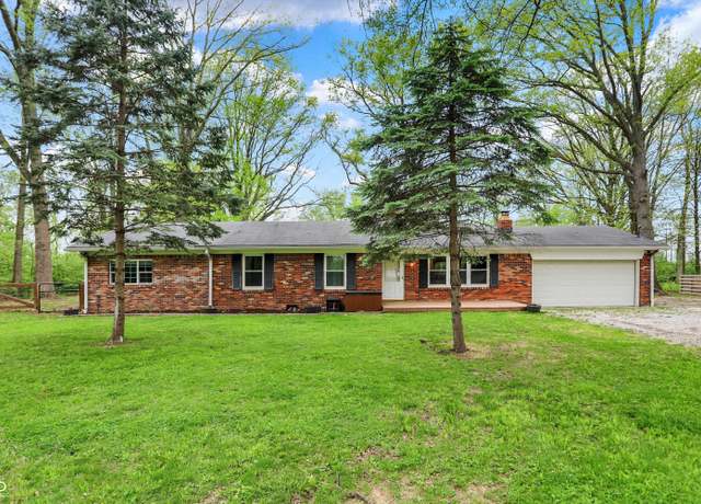 Property at 2920 N Buck Creek Rd, Greenfield, IN 46140, 3 beds, 2 baths