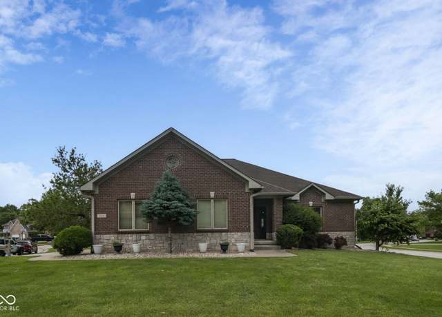 Property at 121 George Ct, Danville, IN 46122, 5 beds, 3 baths