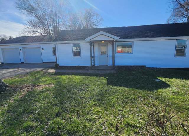 Property at 830 N 40th St, Terre Haute, IN 47803, 2 beds, 1 bath