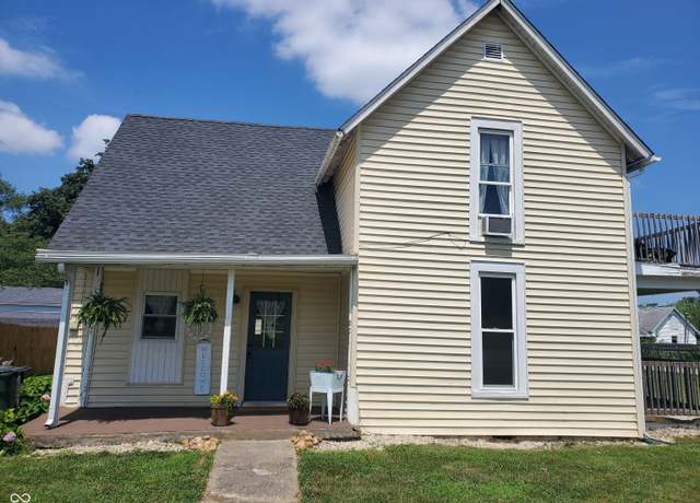 Property at 702 W Cross St, Brownstown, IN 47220, 3 beds, 2 baths