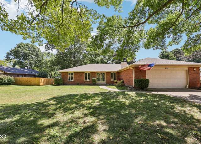 Property at 837 Briarwood Dr, Greenwood, IN 46142, 3 beds, 3 baths
