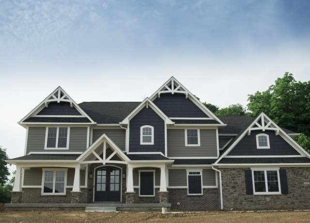 Property at 5179 Oak Ridge Trl, Columbus, IN 47201, 3 beds, 2.5 baths