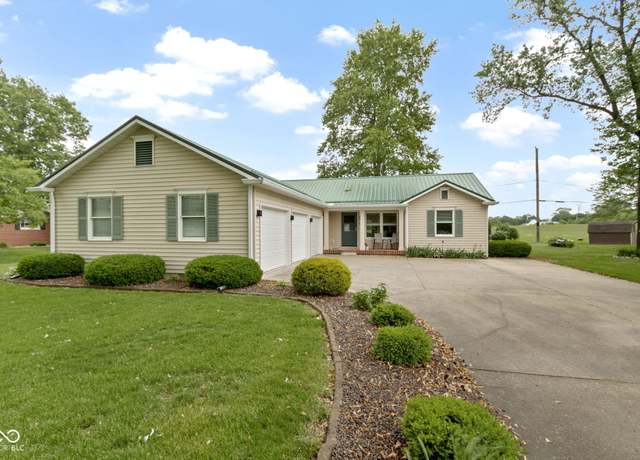 Property at 3047 W Rock River Ridge Rd, Crawfordsville, IN 47933, 3 beds, 2 baths