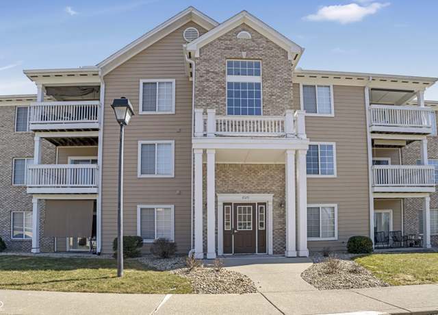 Property at 6525 Emerald Hill Ct #207, Indianapolis, IN 46237, 3 beds, 2 baths