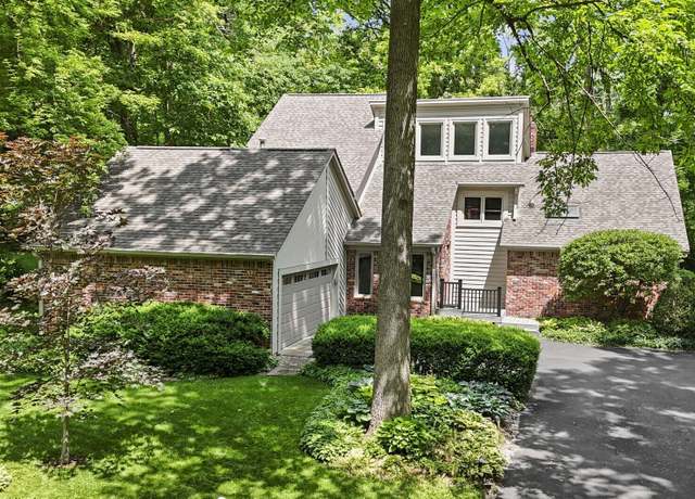 Property at 7426 Shadow Wood Dr, Indianapolis, IN 46254, 3 beds, 2.5 baths