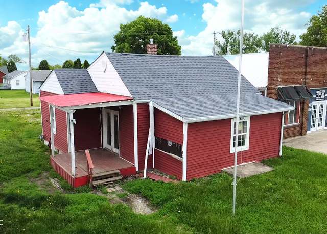 Property at 104 W Pearl St, Trafalgar, IN 46181, 2 beds, 1 bath