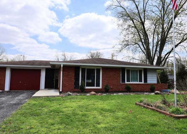 Property at 1255 Easy St, Greenwood, IN 46142, 3 beds, 2 baths