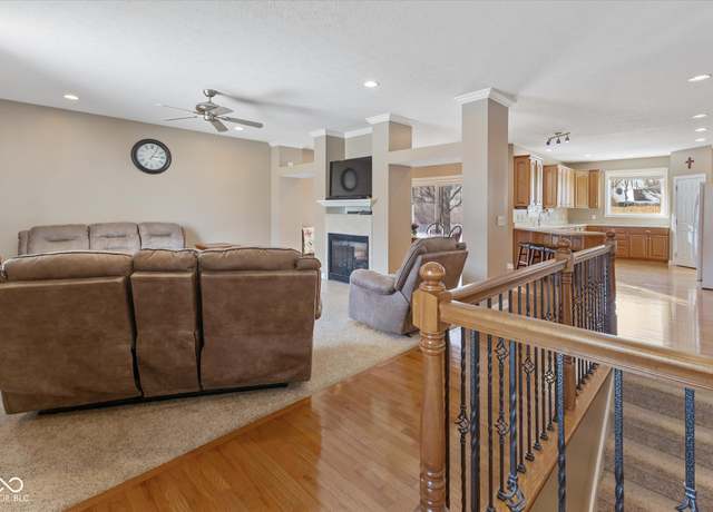 Property at 11 Stratford Way, Danville, IN 46122, 3 beds, 2 baths