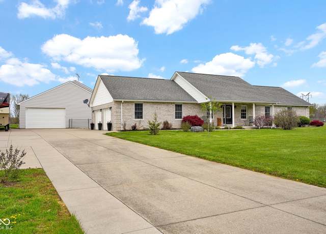 Property at 3051 Star Dust Ln, Seymour, IN 47274, 3 beds, 2 baths