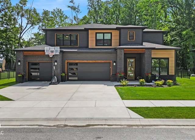 Property at 4072 Westmoreland Dr, West Lafayette, IN 47906, 5 beds, 4 baths