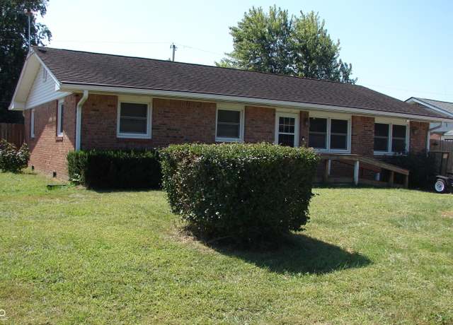 Property at 129 Magnolia St, Martinsville, IN 46151, 2 beds, 1.5 baths