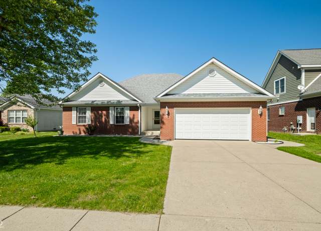 Property at 40 Clear Spring Ln, Trafalgar, IN 46181, 3 beds, 2 baths