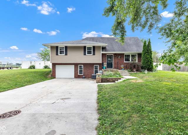 Property at 4721 W Randy Rd, Edinburgh, IN 46124, 4 beds, 2.5 baths