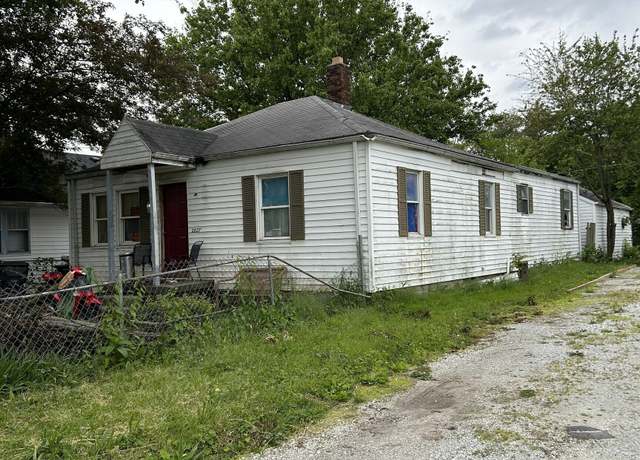 Property at 2627 Lincoln St, Anderson, IN 46016, 3 beds, 2 baths