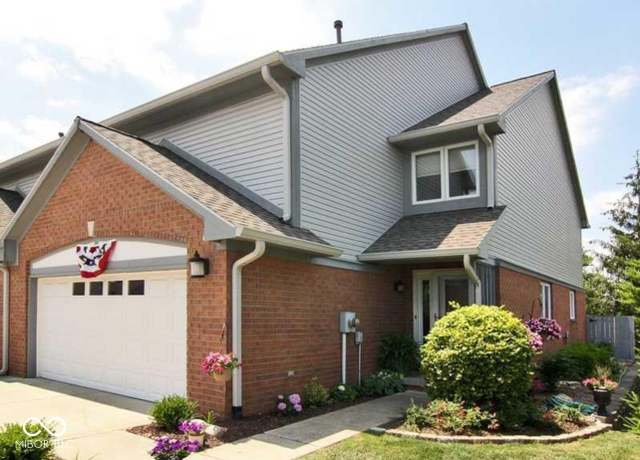 Property at 213 Golf Ct, Greenwood, IN 46143, 3 beds, 2.5 baths