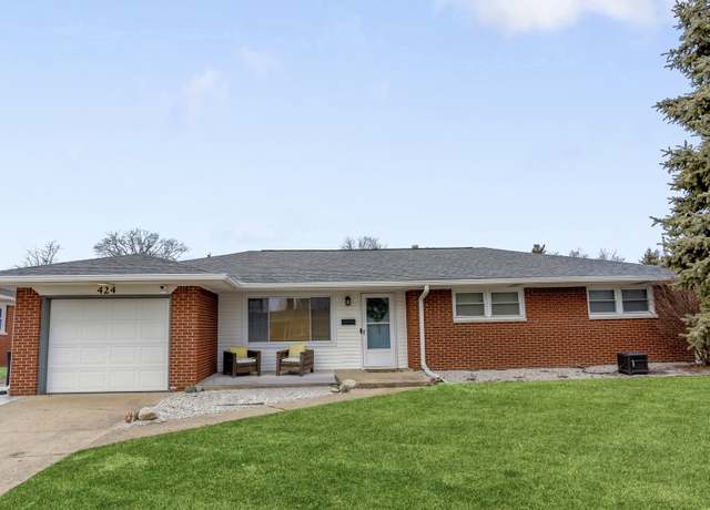 Property at 424 Simmons St, Plainfield, IN 46168, 3 beds, 1.5 baths