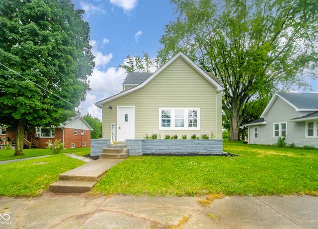 Property at 305 W Monroe St, Alexandria, IN 46001, 4 beds, 2.5 baths