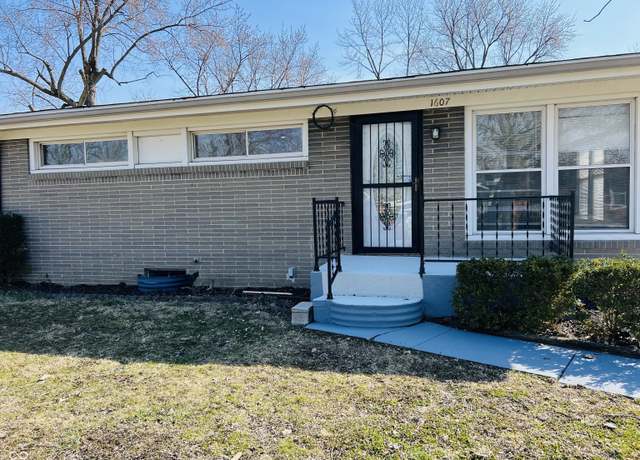 Property at 1607 Elmhurst Dr, Indianapolis, IN 46219, 5 beds, 2 baths
