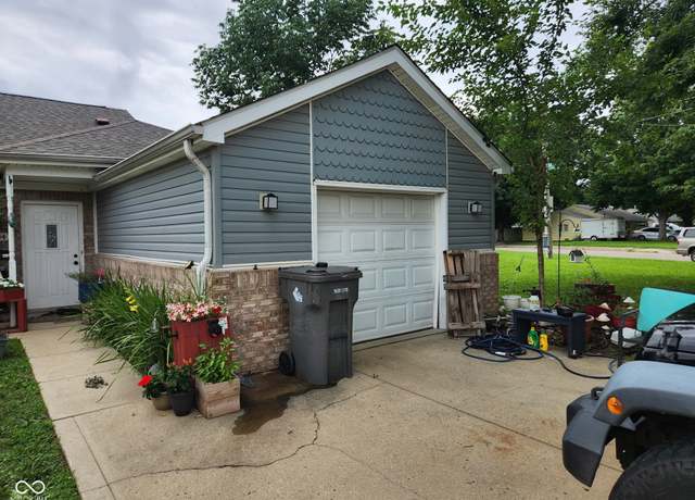 Property at 2504 Walker Pl, Indianapolis, IN 46203, 2 beds, 2 baths