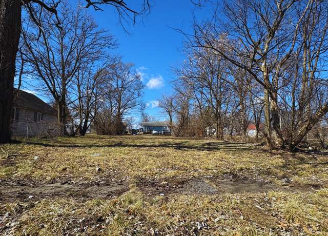 Property at 921 S 15th St, Terre Haute, IN 47807
