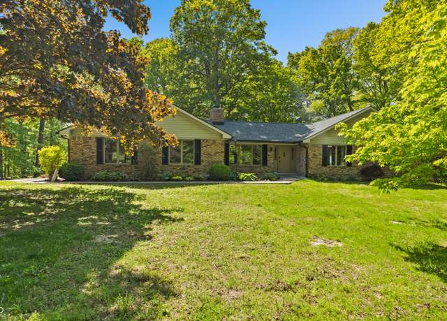Property at 5920 Crooked Creek Dr E, Martinsville, IN 46151, 3 beds, 2.5 baths