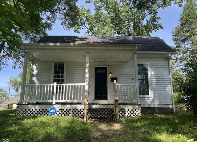 Property at 902 S Walnut St, Seymour, IN 47274, 3 beds, 2 baths