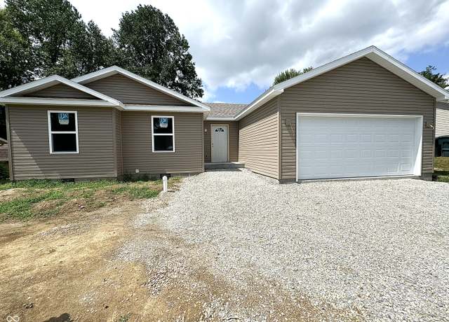 Property at 207 N Birchwood Dr, Muncie, IN 47304, 3 beds, 2 baths
