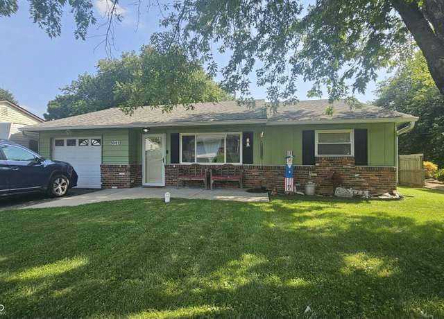 Property at 5041 Norcroft Dr, Indianapolis, IN 46221, 4 beds, 1.5 baths