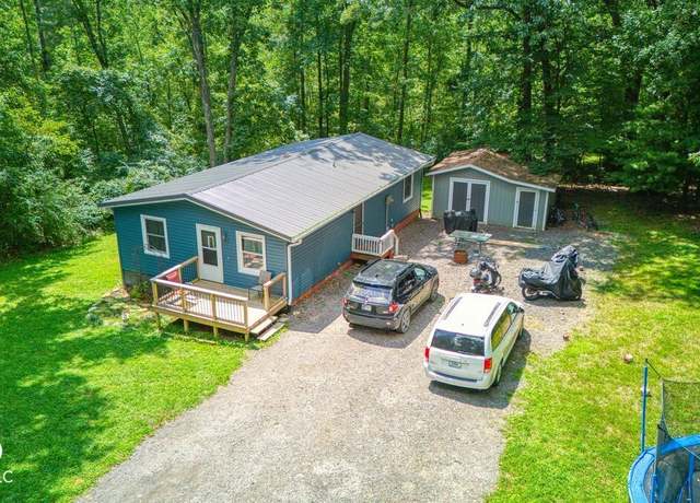Property at 7802 Center Lake Rd, Nineveh, IN 46164, 3 beds, 1 bath